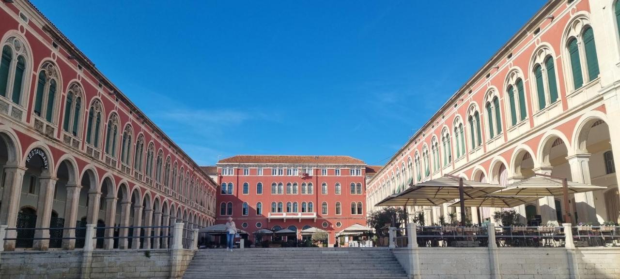 Charming Apartment In Split Center Екстериор снимка
