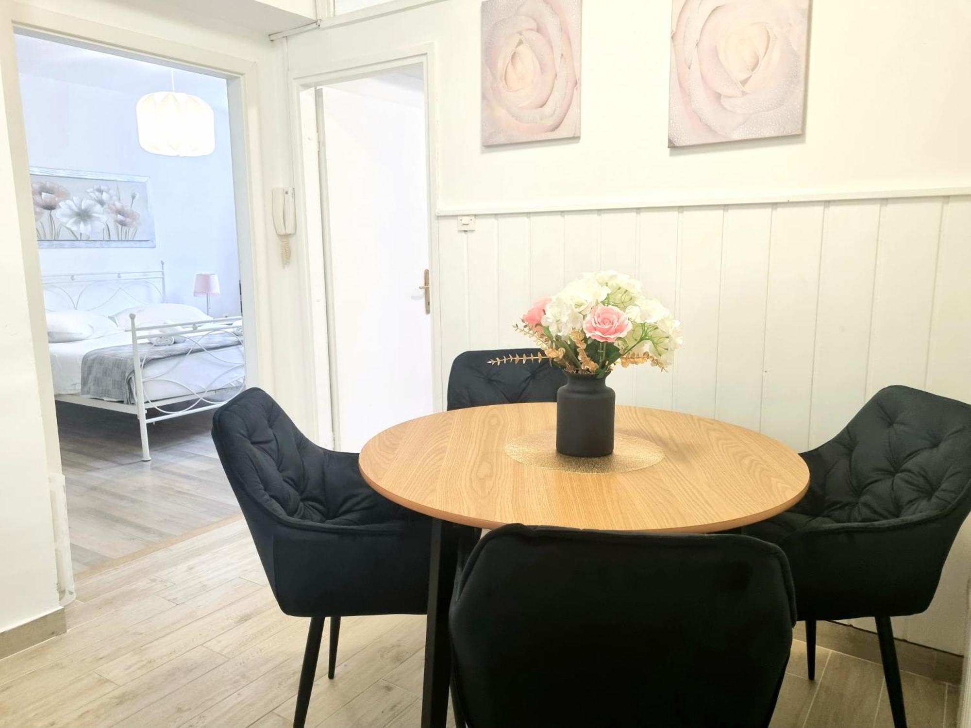 Charming Apartment In Split Center Екстериор снимка